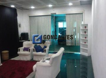 Casa · 370m² · 4 Quartos · 3 Vagas · Sobrado à venda em São Bernardo do Campo – Parque Sele­ta, 4 quartos e 4 vagas