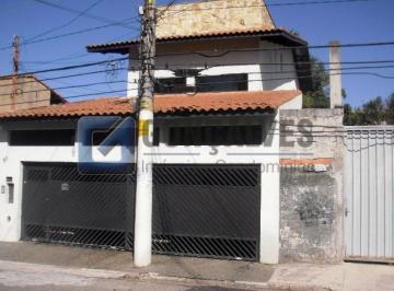 P1100021 · Sobrado Residencial de 3 Quartos com 4 Vagas à Venda em Vila Aquilino, Santo André