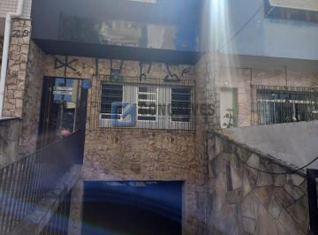 A (15) · Sobrado à venda no Jardim do Mar, São Bernardo do Campo – 3 salas, quintal e vaga útil para uso resi
