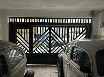 A (16) · Sobrado à venda em Vila Marchi, São Bernardo do Campo (SP) – 4 quartos, 2 vagas
