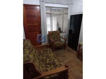 A (30) · Casa à venda em São Bernardo do Campo - 2 Quartos, 3 Vagas, 122 m² Úteis