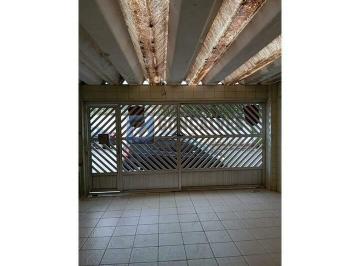 A (32) · Sobrado Residencial à Venda em Demarchi, São Bernardo do Campo — 3 Quartos, 1 Suíte, 2 Vagas