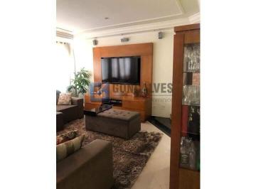 A (32) · Sobrado Residencial com 3 suítes, 4 vagas e 250 m² em Nova Petrópolis, SBCampo – R$1.300.000