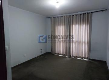 A (30) · Sobrado à venda no Utinga, Santo André – 2 quartos, suíte, 2 vagas