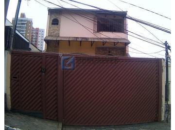 (15) · Sobrado Residencial com 3 Suítes, 4 Vagas e 210 m² em Osvaldo Cruz – São Caetano do Sul