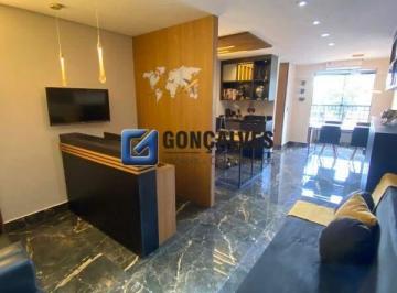 Comercial · 30m² · Sala comercial à venda com 32m² no bairro Vila Curuça em Santo André/SP.
