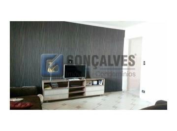 461815006401567 · Casa à venda em Santa Terezinha, São Bernardo do Campo – 2 suítes, 4 vagas
