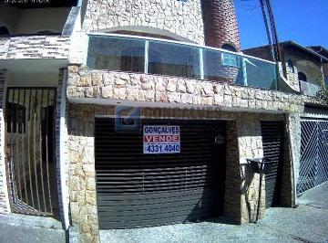 3 · Sobrado Residencial com 3 Quartos e 2 Vagas em Parque Gerassi, Santo André – Venda