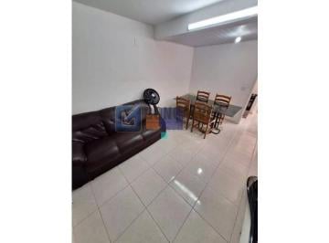 A (15) · Casa à venda em Paulicéia, SBC – 3 dormitórios, 1 suíte, 2 vagas, terreno amplo