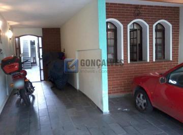 A (32) · Sobrado à venda em Jardim Lavínia, São Bernardo do Campo – 3 quartos, 3 vagas