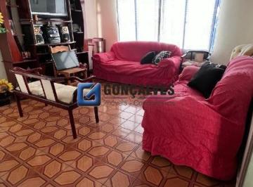 Casa · 262m² · 4 Quartos · 3 Vagas · Casa Residencial com 4 Dormitórios em Vila Lutécia, Santo André 