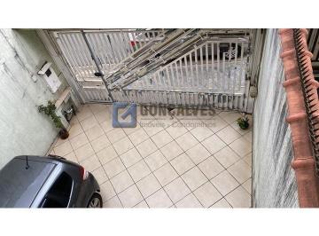 A (25) · Sobrado Residencial com 3 Dormitórios (2 Suítes) em Vila Camilópolis, Santo André – 200m² Úteis, 4 V