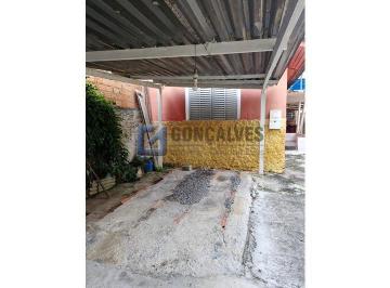 A (21) · Casa à Venda em Vila Linda, Santo André – 2 Quartos, 1 Vaga, 108m²