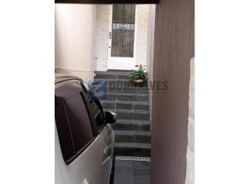 A (32) · Sobrado Residencial com 2 Vagas em Demarchi, São Bernardo do Campo