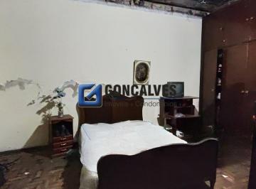 Casa · 79m² · 1 Vaga · Casa à venda em Santa Terezinha, Santo André – 1 vaga, acabamento em madeira