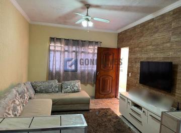A (16) · Casa à venda em São Bernardo do Campo (Alvarenga) – 3 quartos, 8 vagas, churrasqueira