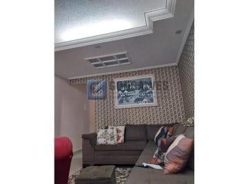 A (30) · Sobrado à venda em Santa Terezinha (SBC) – 174 m², 3 quartos, 2 vagas, R$ 780.000