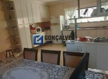 Casa · 284m² · 2 Quartos · 8 Vagas · Sobrado Residencial à Venda em Jardim Las Vegas, Santo André — 2 suítes, 8 vagas