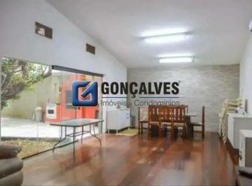 Casa · 377m² · 4 Quartos · 4 Vagas · Sobrado residencial para alugar em Nova Petrópolis — 4 suítes, 4 vagas e churrasqueira