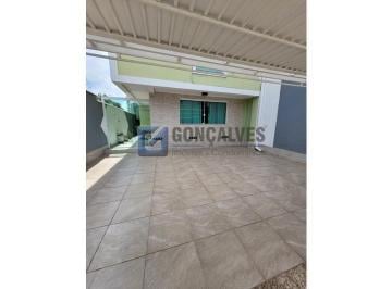 A (32) · Sobrado à venda em Vila Pires, Santo André – 4 Quartos, 2 Suítes, 3 Vagas