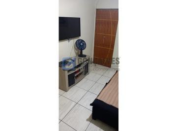A (30) · Sobrado Residencial em Vila Palmares, Santo André – 2 Quartos, 1 Vaga, Venda R$490.000