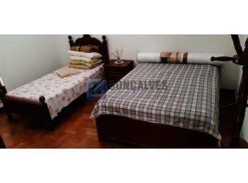 B (30) · Sobrado residencial com 3 quartos e 5 vagas | Jordanópolis, SBC