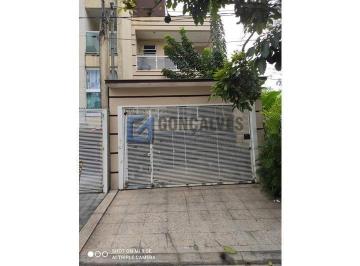 A (30) · Sobrado Residencial no Jardim Guapituba, Mauá – 3 suítes, 4 vagas, pronto para morar
