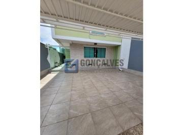 A (32) · Sobrado à venda em Vila Pires, Santo André – 4 Quartos, 2 Suítes, 3 Vagas