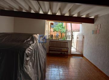 A (42) · Casa à venda em Piraporinha (Diadema) – 2 quartos, 2 vagas e 112,74 m²
