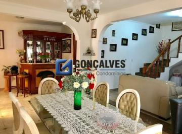 Casa · 240m² · 3 Quartos · 3 Vagas · Sobrado residencial à venda no Jabaquara, SP – 240 m², 3 dormitórios e 3 vagas