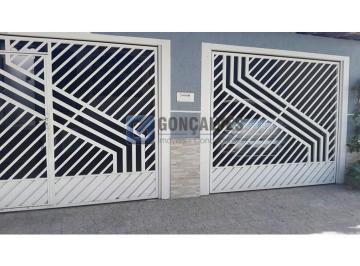 A (30) · Casa à venda em Santo André, Santa Maria - 2 quartos, 1 suíte, 2 vagas e acabamento em porcelanato