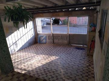 A (30) · Sobrado à venda em Mauá (Vila Nossa Senhora das Vitórias) – 4 dormitórios, 2 vagas