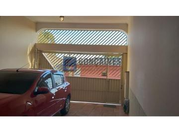 A (31) · Sobrado à Venda em Vila Tibiriçá, Santo André – 3 Dormitórios, 2 Suítes, 2 Vagas
