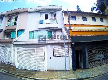 14 · Sobrado à venda no Jardim Bela Vista | 3 quartos, 1 suíte, 4 vagas — Santo André