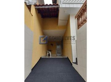 A (16) · Sobrado Residencial de 5 Quartos à Venda em Ferrazópolis, SBC – 3 Vagas