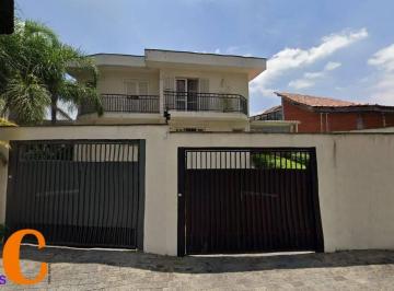 Casa · 200m² · 6 Quartos · 4 Vagas · Casa nova e ampla à venda | 200m² | 6 quartos | 3 suítes | 4 vagas de carro