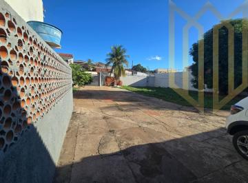 Casa à Venda – Terreno 645 m² – Excelente para Morar ou Investir · Casa à Venda – Terreno 645 m² – Excelente para Morar ou Investir