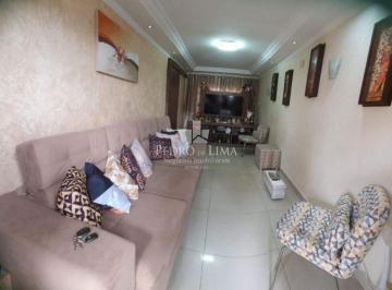 Casa · 104m² · 3 Quartos · 1 Vaga · Sobrado com 3 dormitórios, 2 banheiros e quintal com churrasqueira na Ponte Rasa