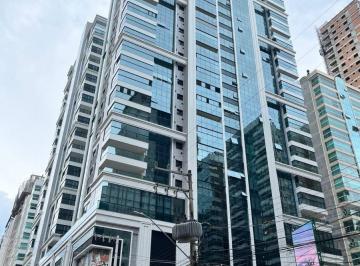 Apartamento de 4 quartos, Itapema · Apartamento de 4 suítes ! Em Meia Praia