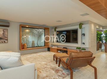 Casa · 304m² · 3 Quartos · 4 Vagas · Casa à venda - em Santa Felicidade
