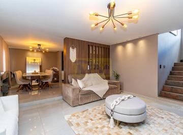 Casa · 290m² · 4 Quartos · 5 Vagas · Luxo, Conforto e Natureza: Sua Nova Vida Próxima à Av. Jacob Macanhan