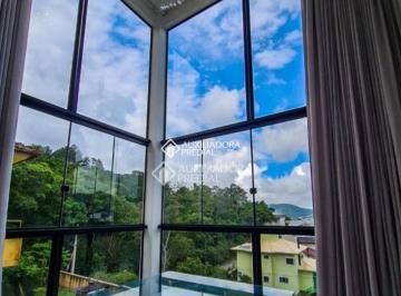Casa · 200m² · 4 Quartos · 4 Vagas · Casa 2 pavimentos ampla em condomínio fechado, 4 dormitórios amplos e arejados sendo 2 suítes