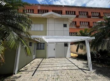 Casa · 130m² · 3 Quartos · 4 Vagas · Casa em condomínio fechado ? conforto, segurança e qualidade de vida.