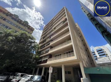 Apartamento · 190m² · 3 Quartos · 1 Vaga · 3 quartos, gabinete ou 4º quartos e 1 vaga de garagem junto ao Moinhos de Vento
