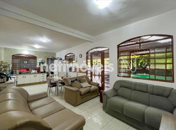 Casa · 360m² · 4 Quartos · 4 Vagas · Casa de 4 quartos à venda no São Gabriel!