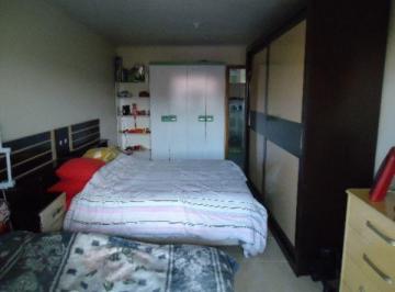 .jpg+2025-03-05 · Casa para Venda - 220m², 3 dormitórios, sendo 1 suites, 2 vagas - Hípica