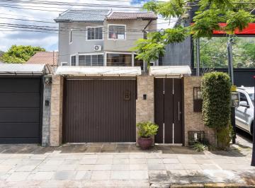 Casa · 208m² · 3 Quartos · 2 Vagas · Casa em Cristal