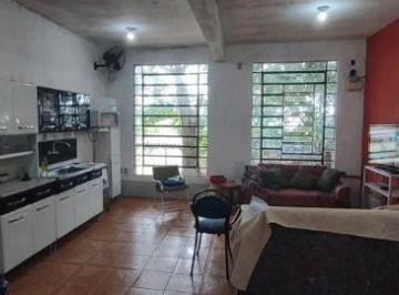 .jpg+2025-03-04 · Casa em Porto Alegre, no bairro Espírito Santo, com 3 dormitório(s), e 3 banheir