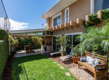 Casa · 205m² · 3 Quartos · 2 Vagas · Casa de 3 Quartos à Venda no Condomínio Sun Village | Santa Cândida Curitiba
