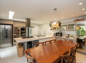 Casa · 205m² · 3 Quartos · 2 Vagas · Casa de 3 Quartos à Venda no Condomínio Sun Village | Santa Cândida Curitiba